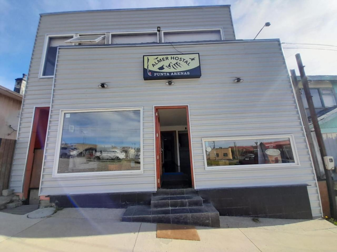 Exterior & Views, ALMER HOSTAL, Magallanes
