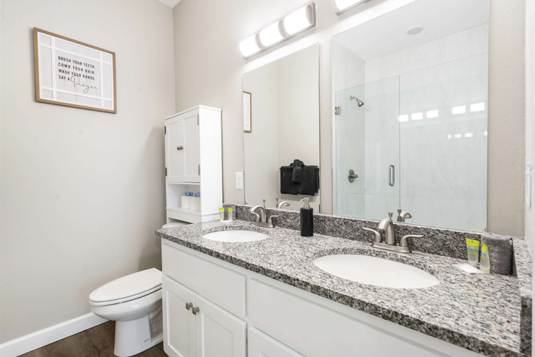 Bathroom 4, Branson's Like Home Hideaway, Taney