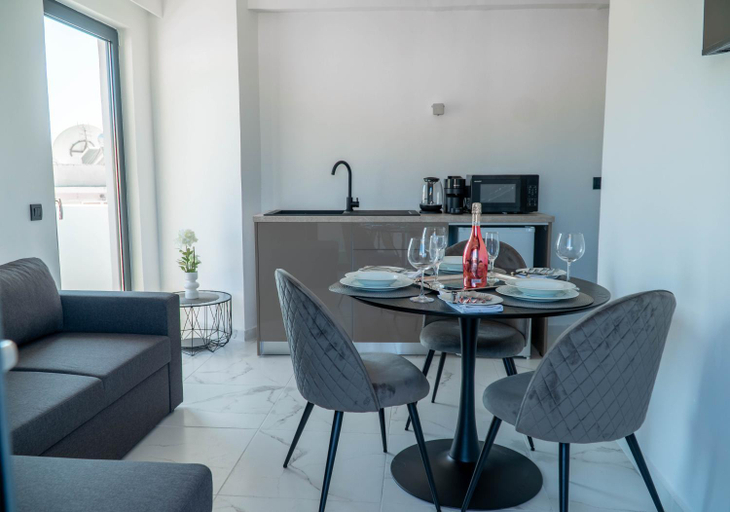 Dining Room 6