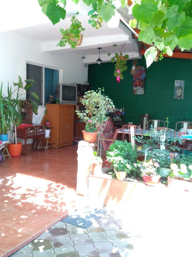 Others 5, Casa Carlo, Tuzla