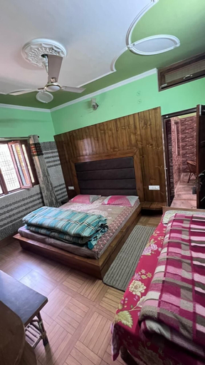Bedroom 4, Hotel Dev Bhumi, Rudraprayag