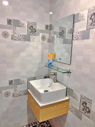 Bathroom 4