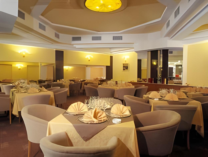 Food & Drinks 5, Crystal Palace Hotel, Municipiul Bucuresti