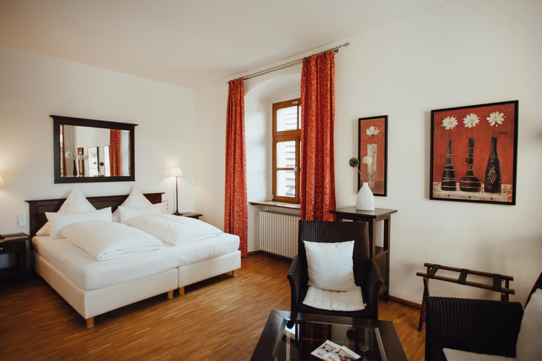 Bedroom 13