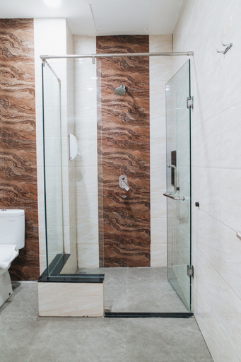 Bathroom 4
