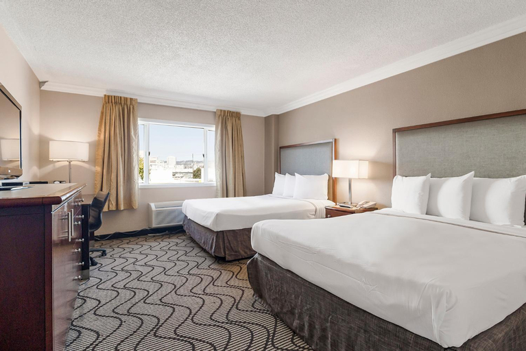 Bedroom 30