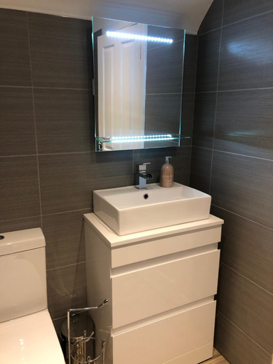 Bathroom 3, Whinburn Guest House, Highland