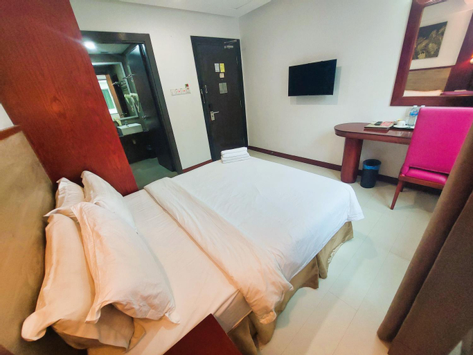 Bedroom 9