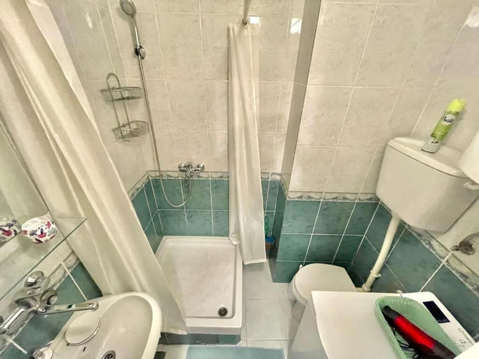 Bathroom 4, Comfort apartments near the beach