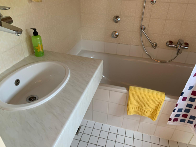 Bedroom 5, Gastehaus an der Rheinbrucke, Rhein-Neckar-Kreis