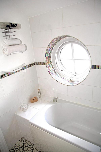 Bathroom 4, The Hinton Guest House, Cheshire East