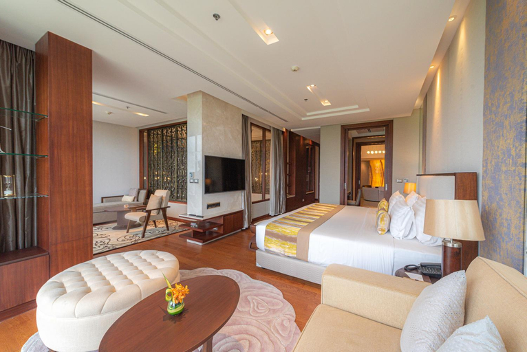Bedroom 18