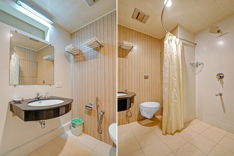 Bathroom 4, Fort Manor, Ernakulam