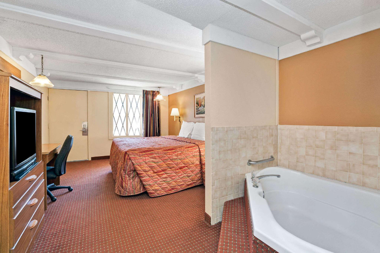 Others 5, Knights Inn Charleston WV, Kanawha