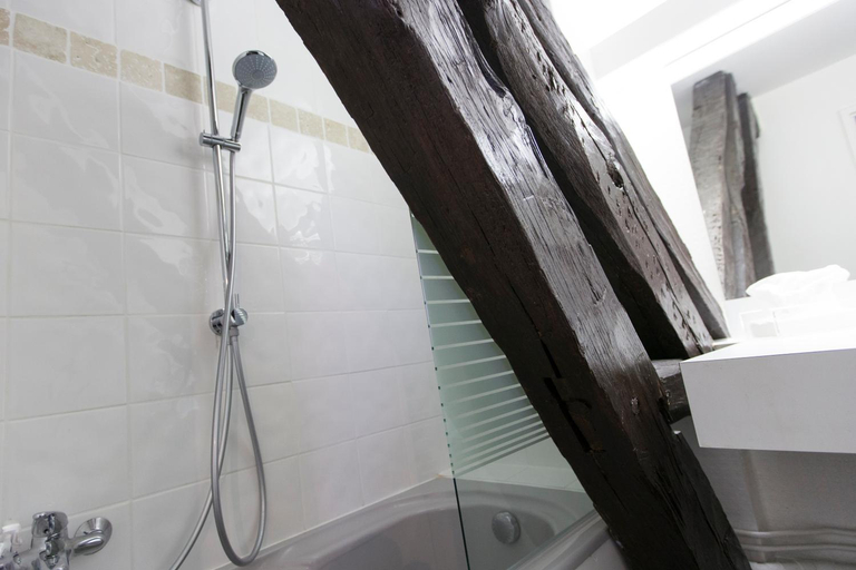 Bathroom 8