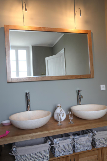 Bathroom 2, Maison d'Hotes Lassaubatju, Landes