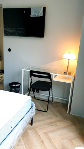 Bedroom 2, Narutowicza 8 Strict City Centre Free car park, Łódź