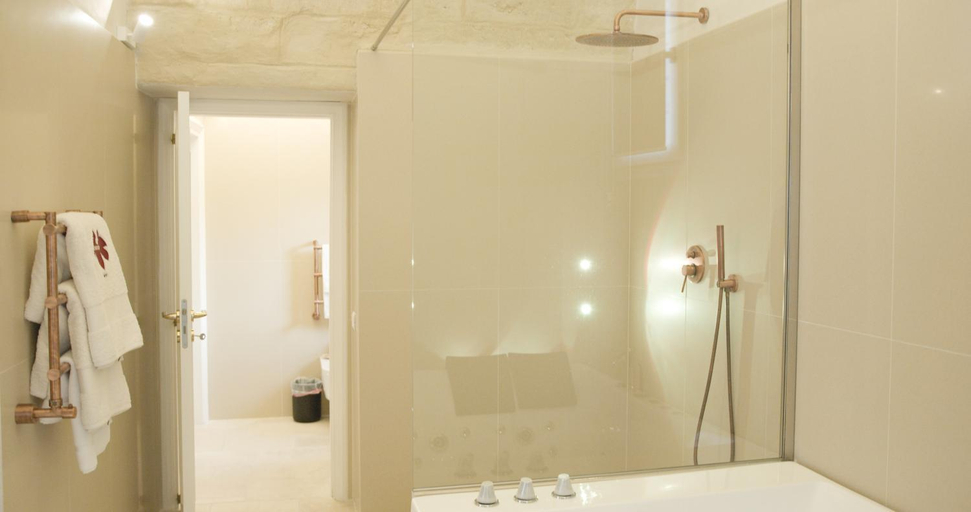 Others 5, ENOTRIO Barisano, Matera