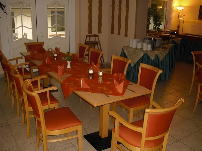 Food & Drinks 3, Parkhotel Phoenix Garni, Aurich
