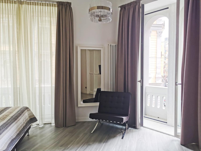 Bedroom 2, Duomo Platinum Apartments, Napoli