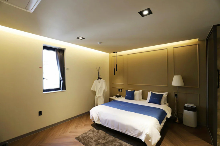 Bedroom 4, Chuncheon Hotel Bentley, Chuncheon