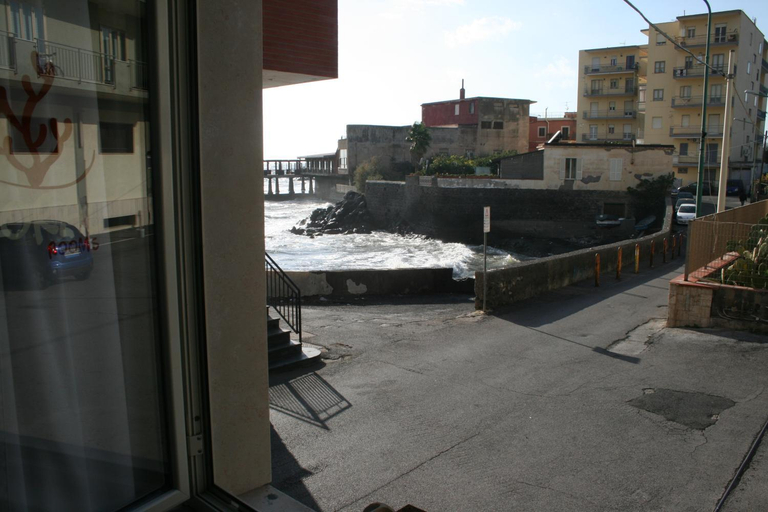 Others 5, Coral Rooms, Napoli