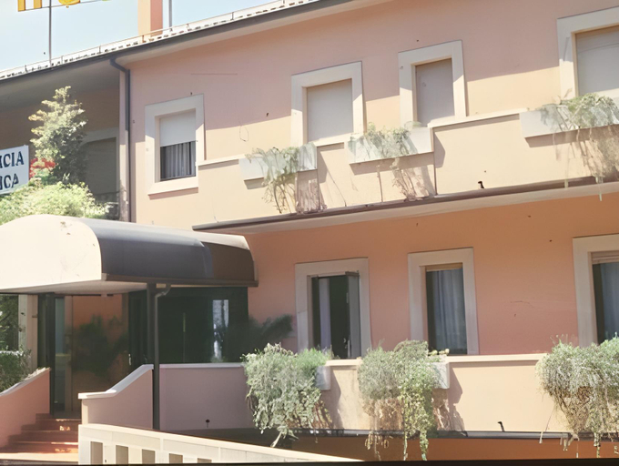 Others 2, Hotel Quercia Antica