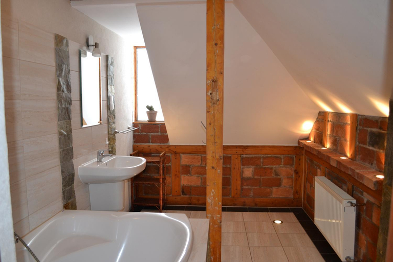 Bathroom 2, Pensjonat Mimoza, Lubań