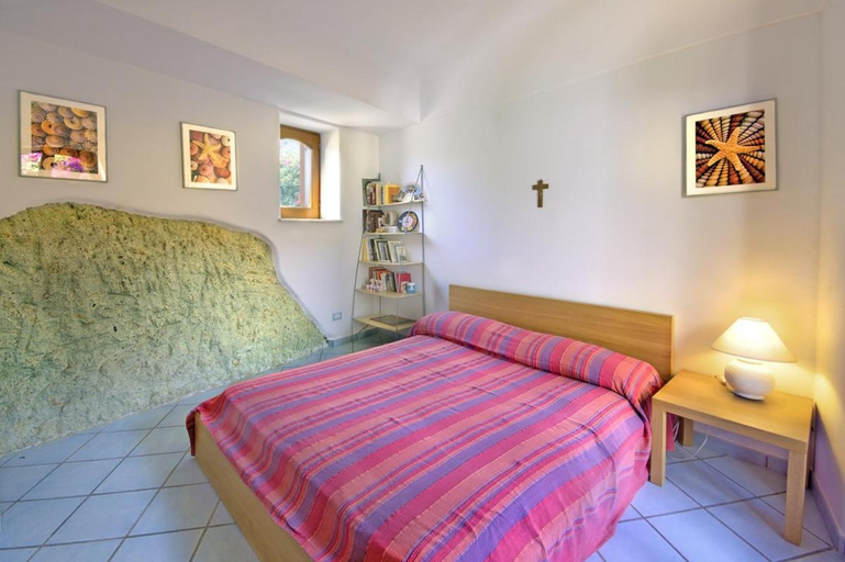 Others 2, Casa Margherita Ischia, Napoli