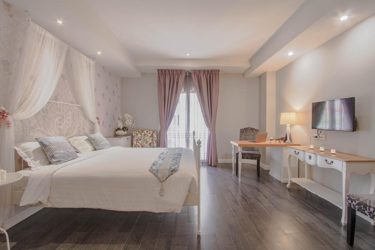 Bedroom 12