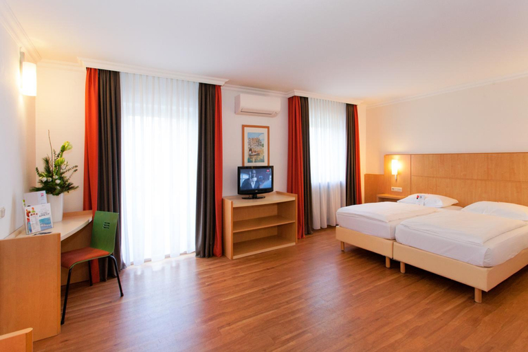 Bedroom 11