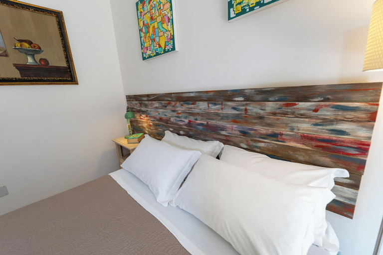 Bedroom 4, Donna Fortuna, Catania