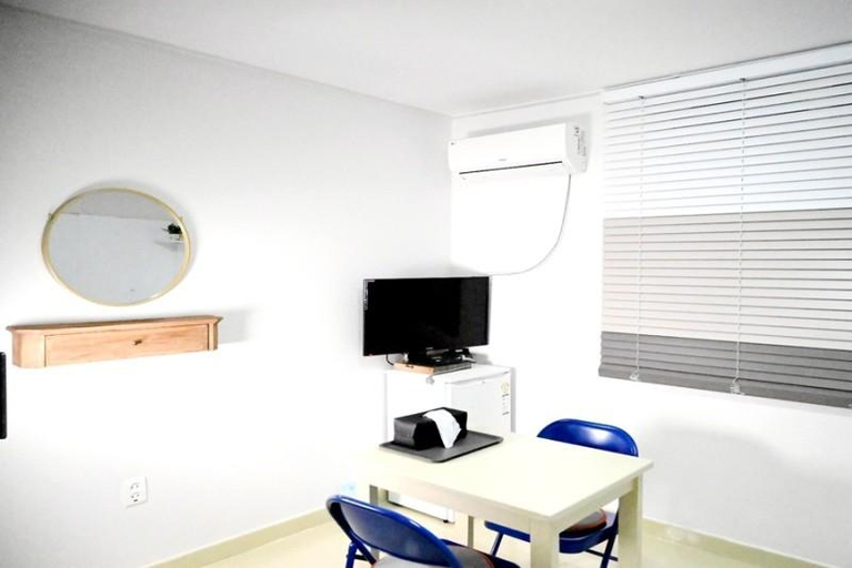 Others 5, Goseong Pension 55, Goseong