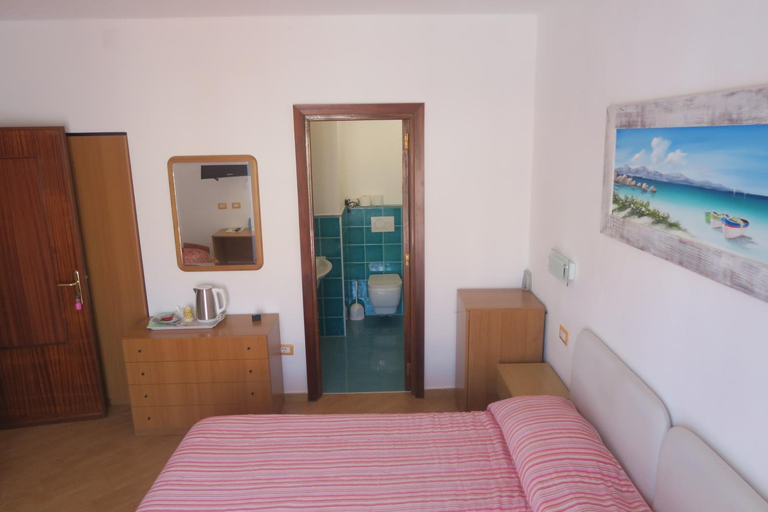 Bedroom 2, Al Martin Pescatore, Sassari