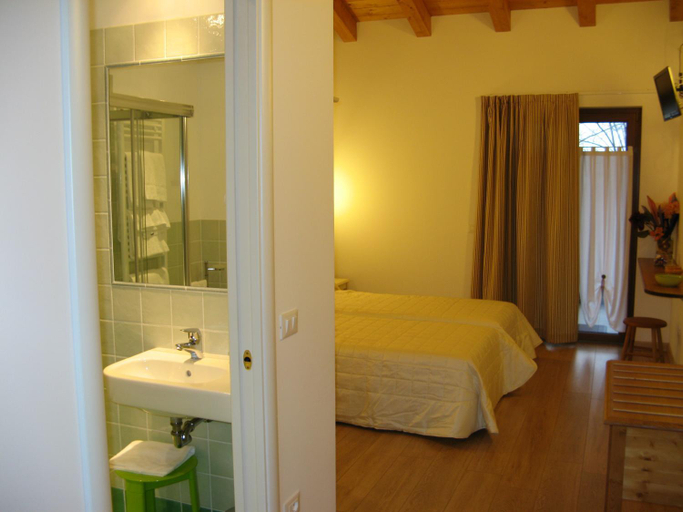 Bedroom 13
