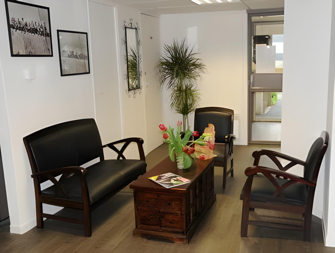 Others 5, Nouvelle Classe Hotel, Vienne
