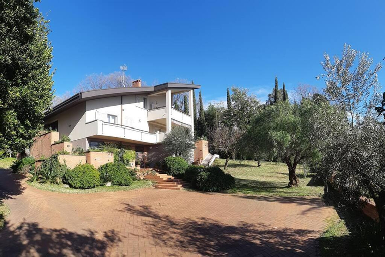 Villa Freschia, Latina