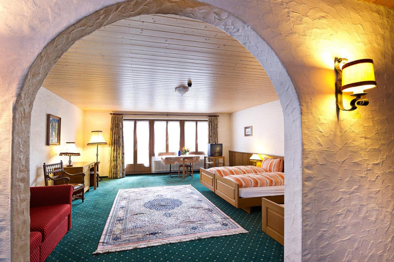 Bedroom 5, Hotel guter Hirte, Trachselwald