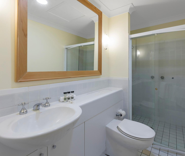 Bathroom 15