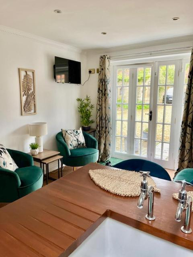 Bedroom 3, Castle Hotel & Apartments, Lincolnshire