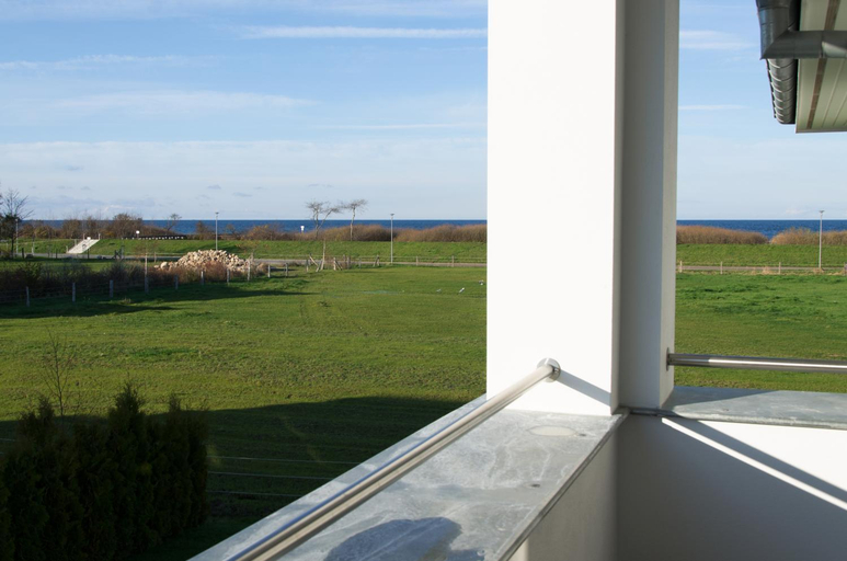 Others 2, Villa Namenlos, Rostock