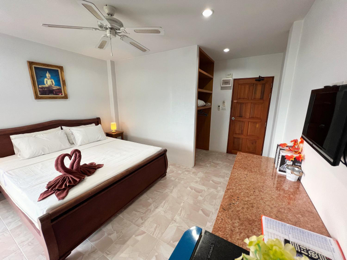 Bedroom 6