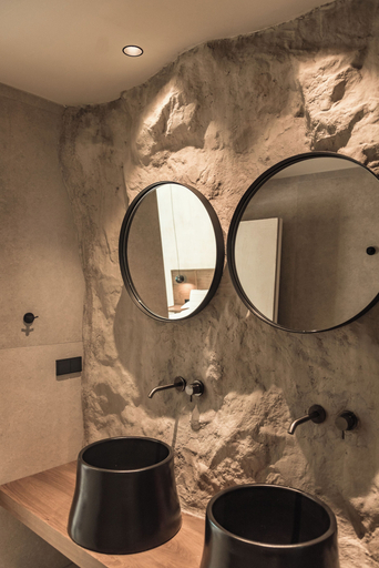 Bathroom 5, Seven Rocks Suites, Central Macedonia