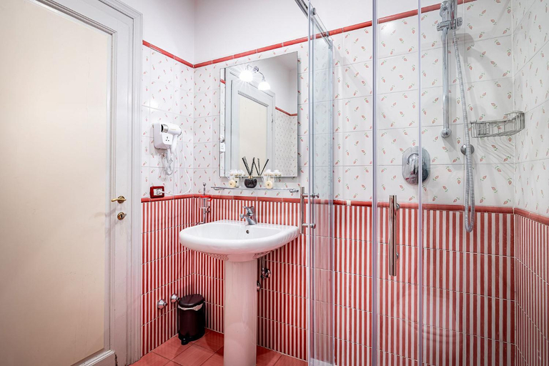 Bathroom 3, THREE APARTMENTS Via Roma, Florence