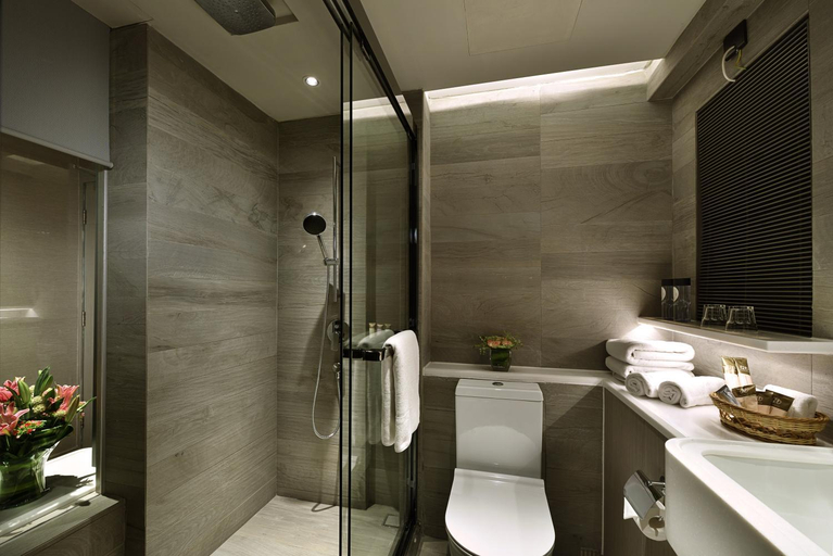 Bathroom 16