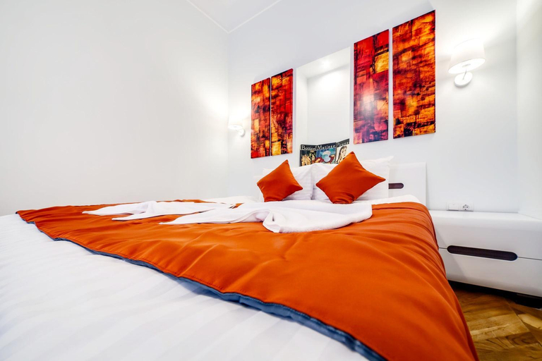 Bedroom, Family apartments in Lviv center with balcony, L'vivs'ka