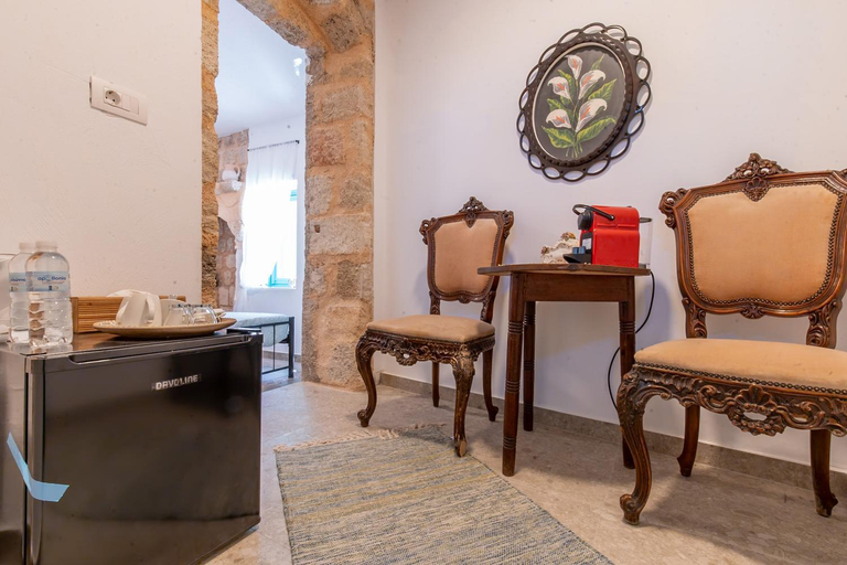 Others 5, Casa Ifestou, South Aegean