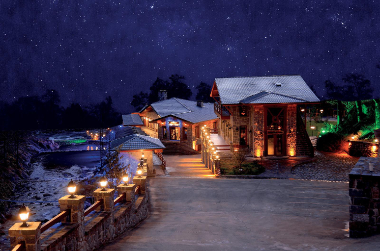 Others 3, Teona Caglayan Bungalov, Fındıklı