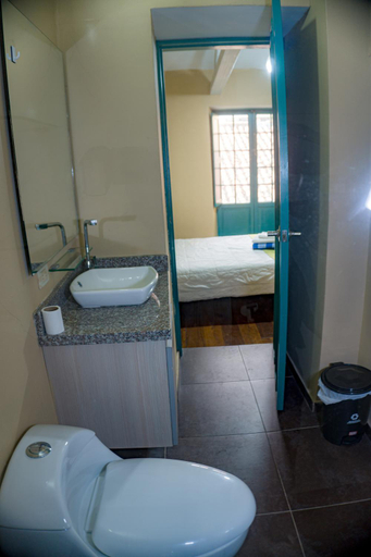 Bathroom 2, By Cao Rest House, Santafé de Bogotá