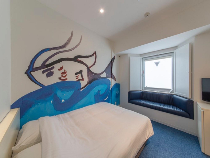 Bedroom 13